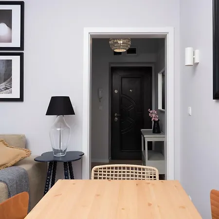 Apartment City Center Luxury & Cozy Refurbished Bucharest
